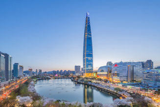 Seokchon Lake walk