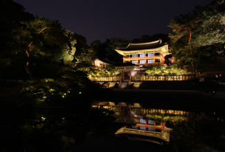 Changdeokgung Palace at night