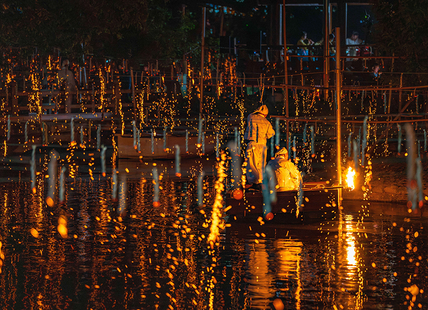 Haman Nakhwa Nori at Mujinjung Pavillion